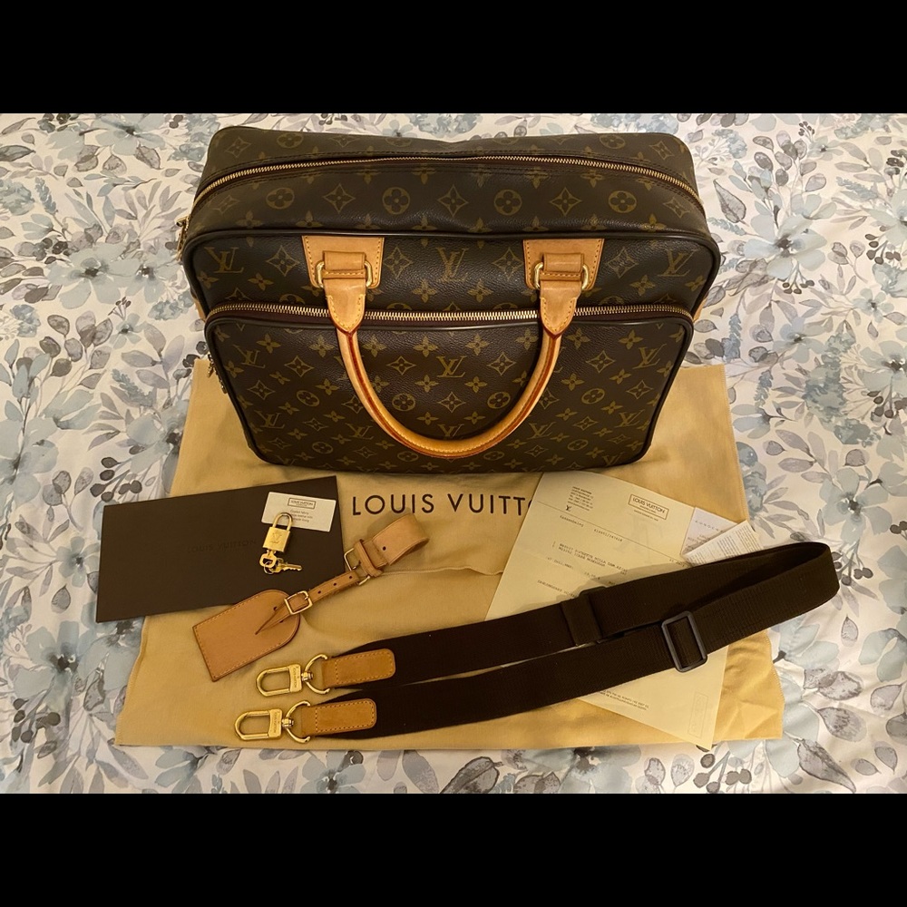 Louis Vuitton icare Monogram Canvas laptop bag with receipt